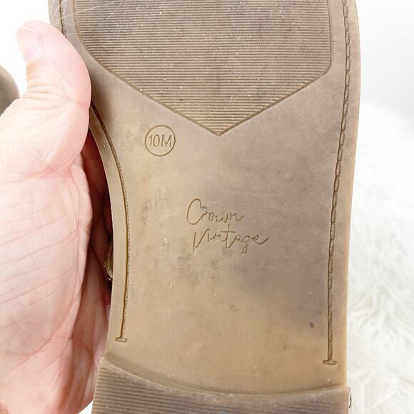 Crown Vintage Gladiator Flat Paysley Sandal Strappy Gold Women's Size 10 Stylish - Picture 11 of 12